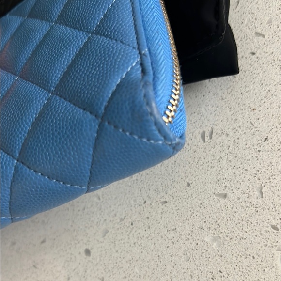 CHANEL Blue Quilted Wallet - Picture 6 of 11